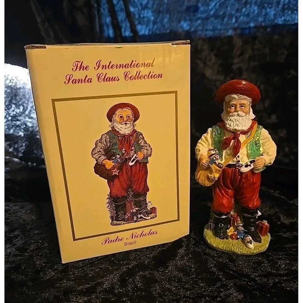 International Santa Collection Padre Nicholas Brazil 1996